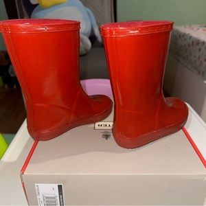 Hunter Kids’ Waterproof Rain boot